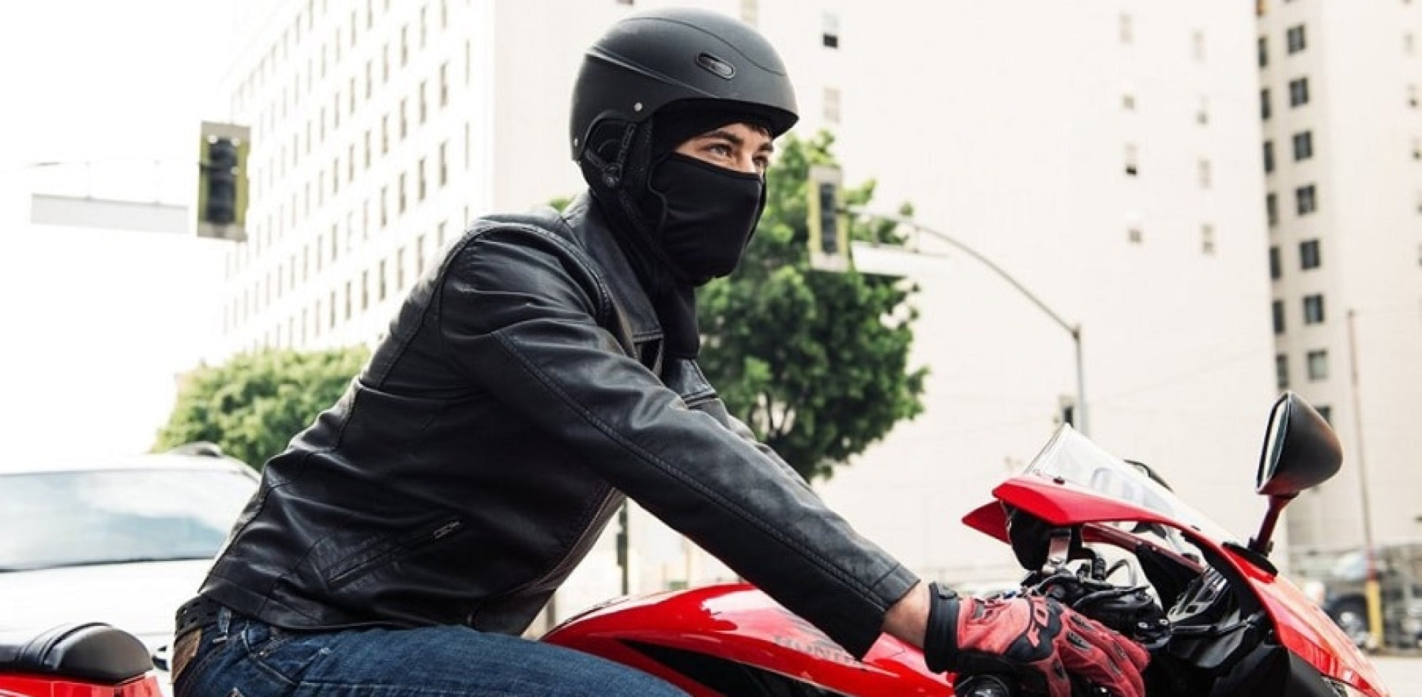 Fauitay Cagoule à 3 trous - Masque de ski et de moto pour l'extérieur,  chapeau d'hiver - Cagoule de moto pour homme et femme (noir et vert) :  : Auto et Moto